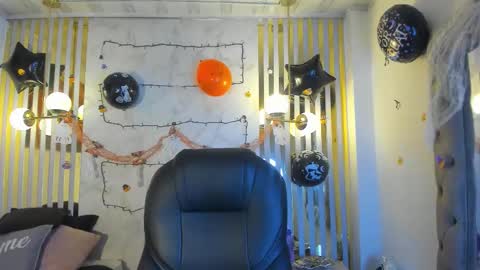 Snapshot of oriana_gh chatting on October 2025 03:29:02 AM oriana_gh online show from October 2025 03:29:02 AM