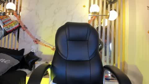 Snapshot of oriana_gh chatting on October 2025 03:29:02 AM oriana_gh online show from October 2025 03:29:02 AM