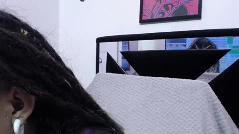 Snapshot of orianna_bodmod chatting on December 2024 08:59:01 AM ORIANNA online show from December 2024 08:59:01 AM