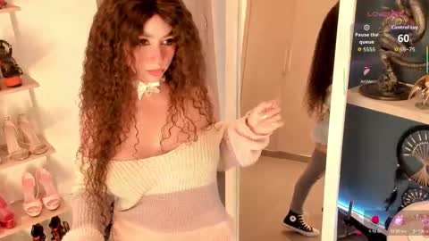 Snapshot of orianna_reed chatting on January 2026 06:44:02 PM oriana online show from January 2026 06:44:02 PM