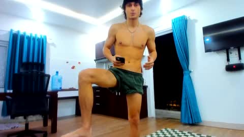 Snapshot of orlando__bloom chatting on December 2024 10:49:01 AM Fansly and Instagram - online show from December 2024 10:49:01 AM