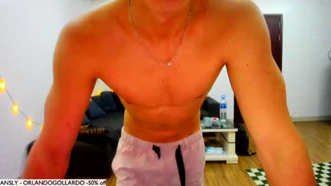 Snapshot of orlando__bloom chatting on December 2024 10:34:02 AM Fansly and Instagram - online show from December 2024 10:34:02 AM