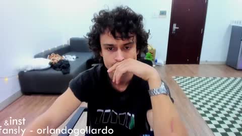Snapshot of orlando__bloom chatting on January 2025 10:58:01 AM Fansly and Instagram - online show from January 2025 10:58:01 AM