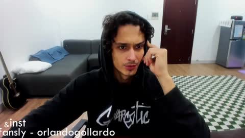 Snapshot of orlando__bloom chatting on January 2025 02:00:02 PM Fansly and Instagram - online show from January 2025 02:00:02 PM