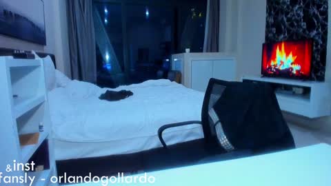 Snapshot of orlando__bloom chatting on January 2025 01:25:02 PM Fansly and Instagram - online show from January 2025 01:25:02 PM