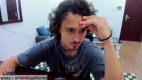 Snapshot of orlando__bloom chatting on February 2025 11:09:01 AM Fansly and Instagram - online show from February 2025 11:09:01 AM