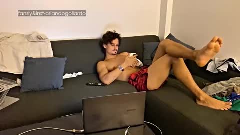 Snapshot of orlando__bloom chatting on September 2025 02:33:02 PM Fansly and Instagram - online show from September 2025 02:33:02 PM