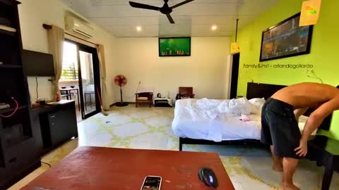 Snapshot of orlando__bloom chatting on February 2026 07:57:02 AM Fansly and Instagram - online show from February 2026 07:57:02 AM