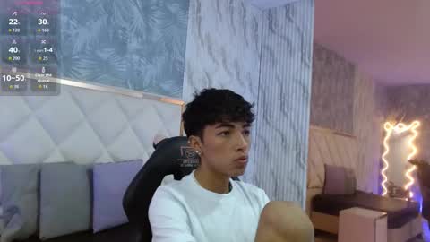 Snapshot of osamu_tay chatting on January 2026 11:37:02 AM osamu_tay online show from January 2026 11:37:02 AM