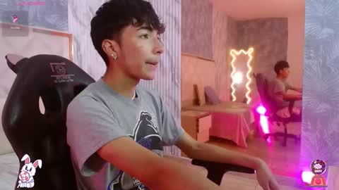 Snapshot of osamu_tay chatting on February 2026 07:32:02 PM osamu_tay online show from February 2026 07:32:02 PM