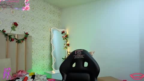 Snapshot of osamu_tay chatting on May 2026 03:33:01 AM osamu_tay online show from May 2026 03:33:01 AM