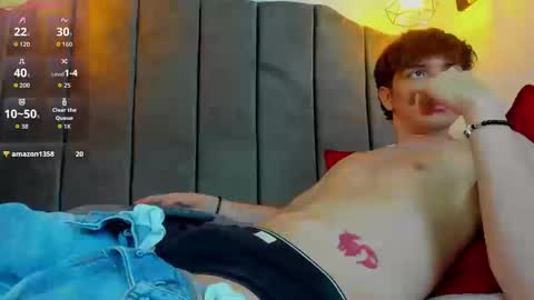 Snapshot of oscar_fox_ chatting on September 2025 04:23:01 AM Oscar online show from September 2025 04:23:01 AM