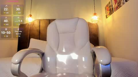 Snapshot of oscar_fox_ chatting on September 2025 03:54:01 AM Oscar online show from September 2025 03:54:01 AM