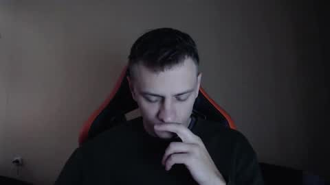 Oscar online show from October 2025 12:03:01 PM