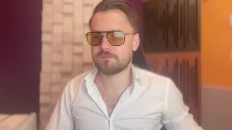 Oscar Steel Savage online show from January 2025 08:22:01 AM