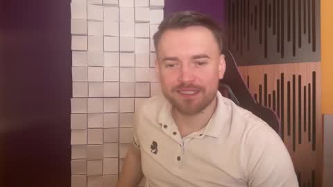 Oscar Steel Savage online show from February 2025 05:17:02 PM