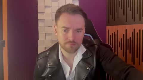 Oscar Steel Savage online show from February 2025 05:13:02 PM