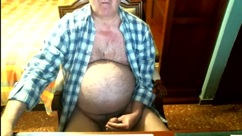 Snapshot of oscarw chatting on February 2025 05:25:02 PM Oscar online show from February 2025 05:25:02 PM