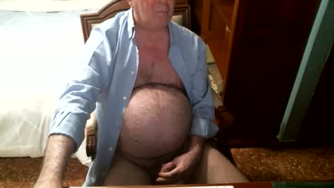 Snapshot of oscarw chatting on November 2025 05:35:02 PM Oscar online show from November 2025 05:35:02 PM