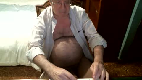 Snapshot of oscarw chatting on November 2025 04:53:01 PM Oscar online show from November 2025 04:53:01 PM