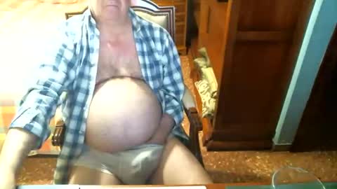 Oscar online show from April 2026 04:37:02 PM