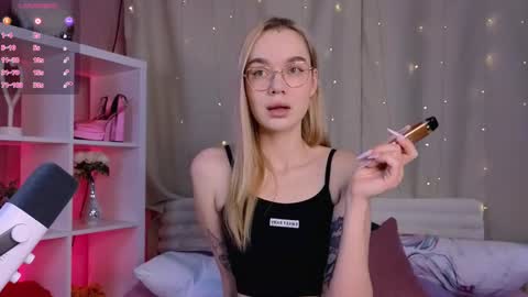 Snapshot of oseaan chatting on March 2025 09:32:02 AM Heidi online show from March 2025 09:32:02 AM