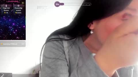 Osiris online show from October 2025 07:00:01 PM