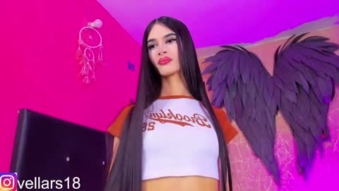 Snapshot of osiris_doll chatting on February 2025 08:33:02 PM vella online show from February 2025 08:33:02 PM