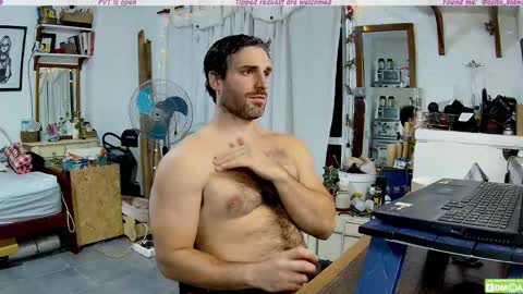 Osito Blanco online show from March 2026 11:00:01 PM