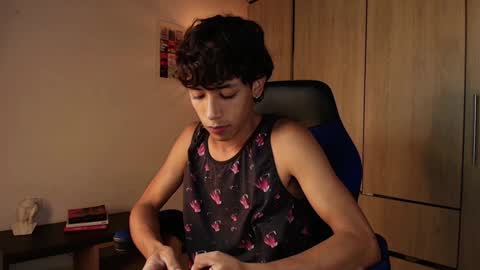 ostin 18hot online show from December 2024 01:15:02 AM