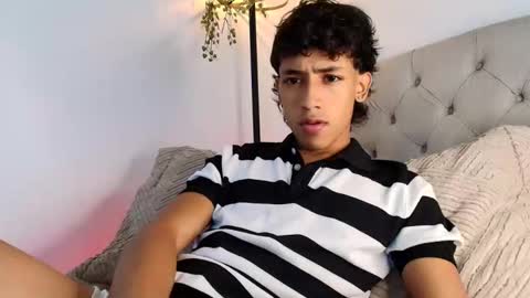 Snapshot of ostin_18hot chatting on February 2026 03:32:01 AM ostin 18hot online show from February 2026 03:32:01 AM