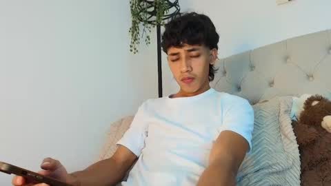 Snapshot of ostin_18hot chatting on February 2026 04:29:01 AM ostin 18hot online show from February 2026 04:29:01 AM