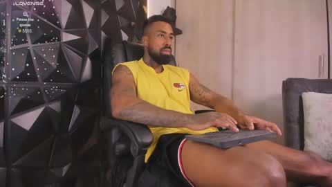 Ostin Daniels online show from October 2025 11:02:01 PM