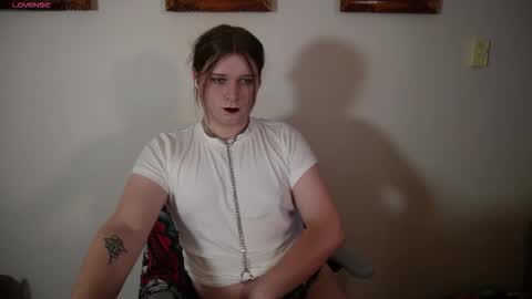 Snapshot of otherpuppy chatting on November 2025 03:43:02 AM otherpuppy online show from November 2025 03:43:02 AM