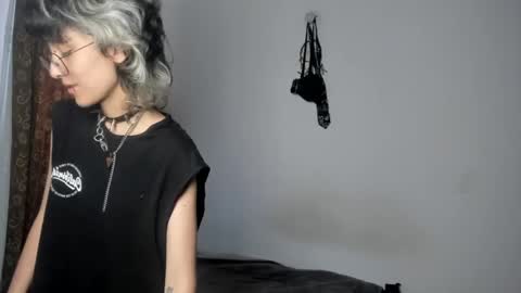 Otto 3 online show from February 2025 06:58:01 PM