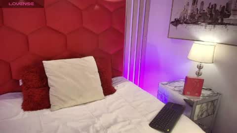 Owen online show from May 2026 03:23:02 AM