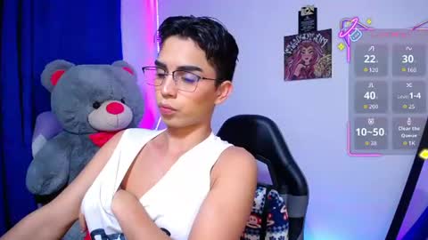 Owen  Independent model  online show from June 2026 07:00:01 AM