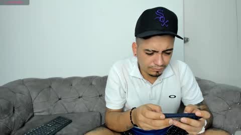 Snapshot of owensttone chatting on September 2025 04:23:01 AM O W E N - S T O N E online show from September 2025 04:23:01 AM