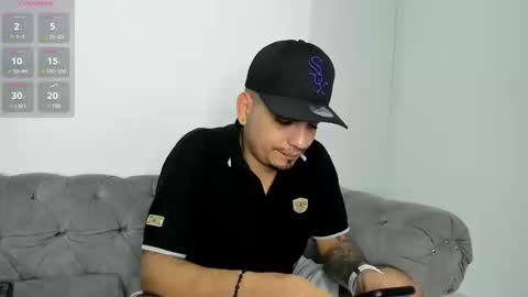 Snapshot of owensttone chatting on September 2025 03:50:02 AM O W E N - S T O N E online show from September 2025 03:50:02 AM