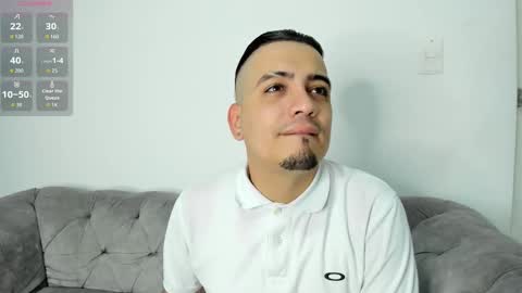 Snapshot of owensttone chatting on September 2025 03:52:02 AM O W E N - S T O N E online show from September 2025 03:52:02 AM