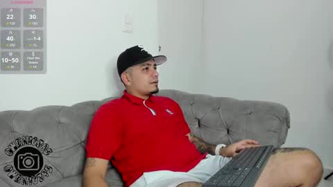 Snapshot of owensttone chatting on October 2025 03:59:02 AM O W E N - S T O N E online show from October 2025 03:59:02 AM