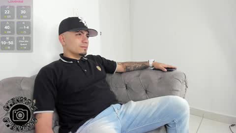 Snapshot of owensttone chatting on October 2025 04:00:01 AM O W E N - S T O N E online show from October 2025 04:00:01 AM