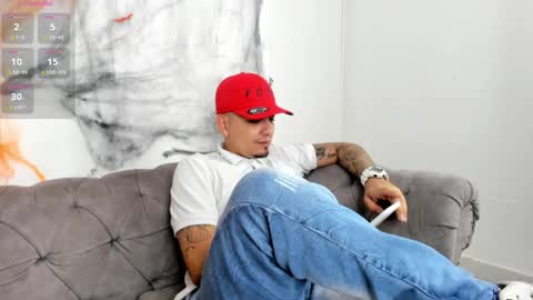 Snapshot of owensttone chatting on November 2025 04:03:01 AM O W E N - S T O N E online show from November 2025 04:03:01 AM