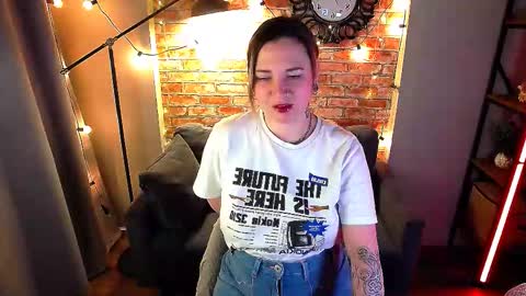 ozalin_green online show from September 2025 07:36:01 PM