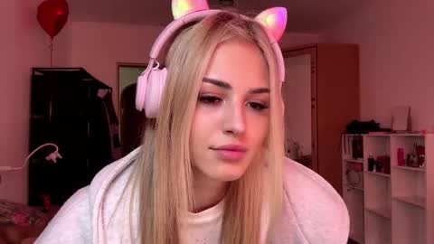 Snapshot of ozellagranville chatting on February 2026 12:23:02 PM Eva online show from February 2026 12:23:02 PM