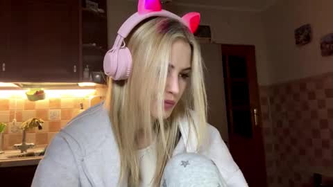 Snapshot of ozellagranville chatting on February 2026 04:38:02 PM Eva online show from February 2026 04:38:02 PM