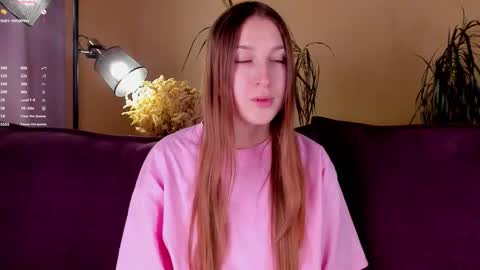 Caroline or just Lina online show from October 2025 01:09:01 AM