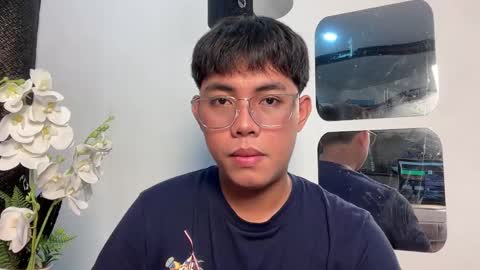 Snapshot of p1noytwink_ chatting on September 2025 08:39:02 AM Terrence online show from September 2025 08:39:02 AM