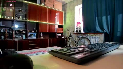 Ella online show from February 2025 12:16:02 PM