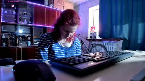 Ella online show from February 2025 12:09:02 PM